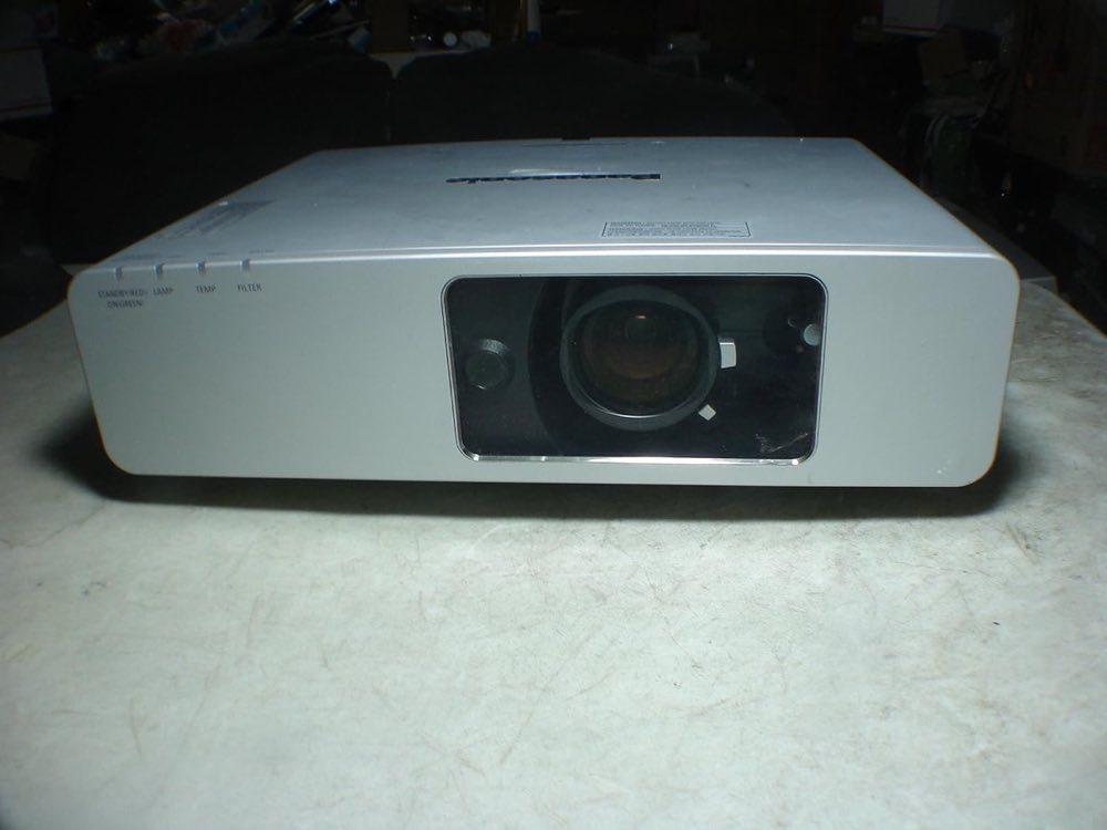 Panasonic PT-F100U