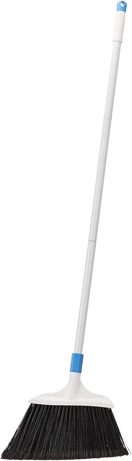 Amazon Basics Robuster Besen