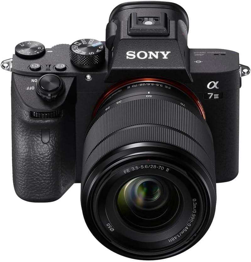 Sony Alpha 7 III Systemkamera-Kit mit FE 28–70 mm II