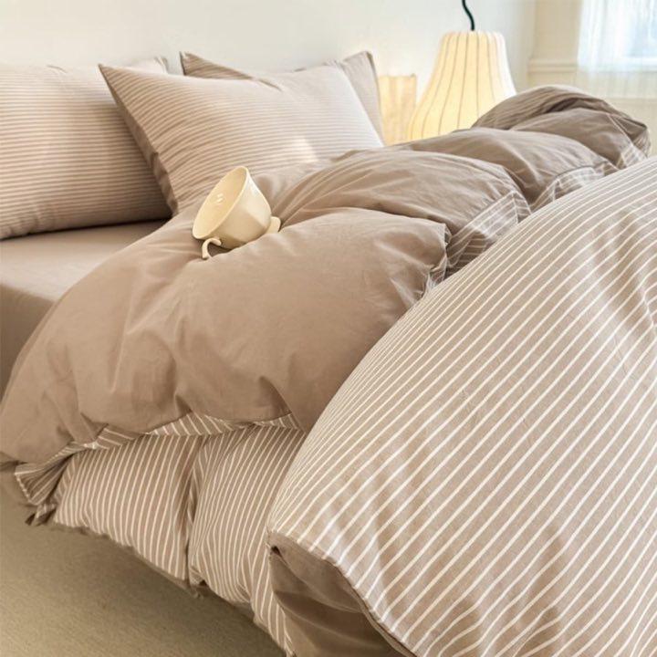 Nesture Baumwolle Beige Streifen